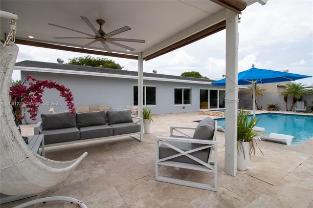 20053 SW 103rd Ave, Cutler Bay, FL 33189