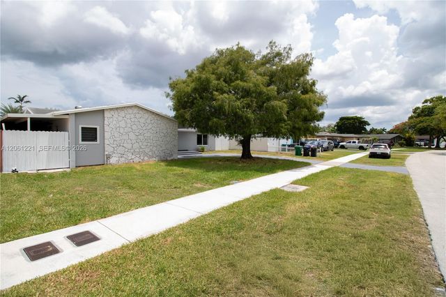 20053 SW 103rd Ave, Cutler Bay, FL 33189
