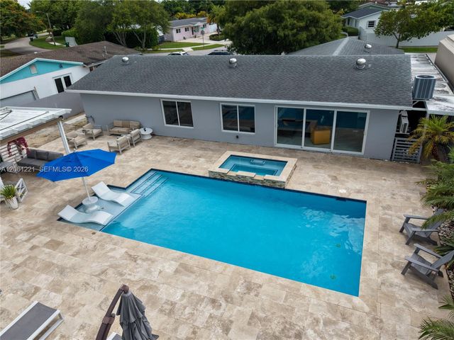 20053 SW 103rd Ave, Cutler Bay, FL 33189