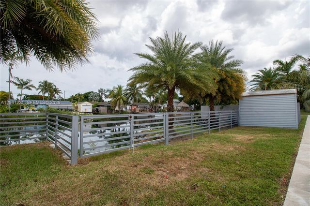 20053 SW 103rd Ave, Cutler Bay, FL 33189