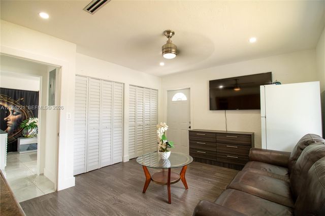 20053 SW 103rd Ave, Cutler Bay, FL 33189