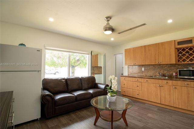 20053 SW 103rd Ave, Cutler Bay, FL 33189