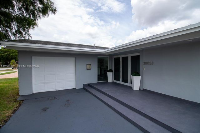 20053 SW 103rd Ave, Cutler Bay, FL 33189
