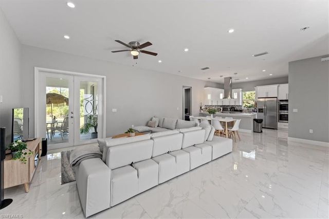 3219 64th AVE NE, Naples, FL 34120