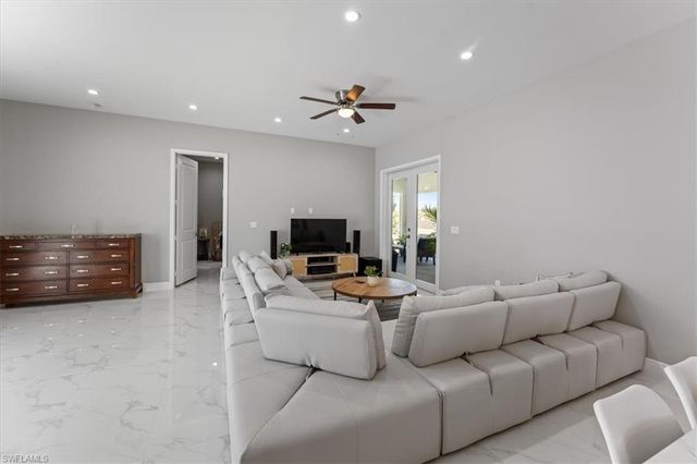 3219 64th AVE NE, Naples, FL 34120