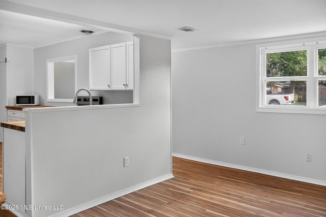 2807 Pinewood Avenue, Pascagoula, MS 39567