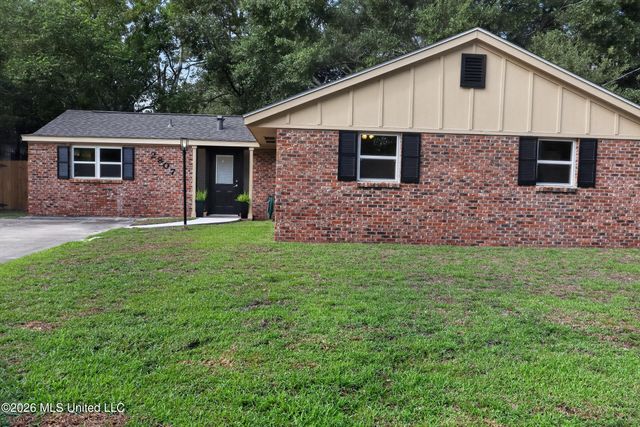 2807 Pinewood Avenue, Pascagoula, MS 39567