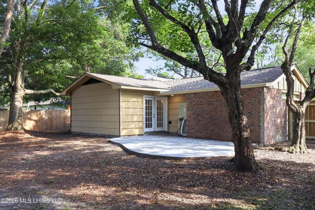 2807 Pinewood Avenue, Pascagoula, MS 39567
