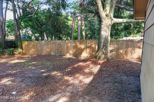 2807 Pinewood Avenue, Pascagoula, MS 39567