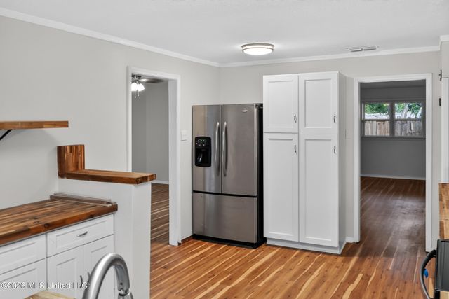 2807 Pinewood Avenue, Pascagoula, MS 39567