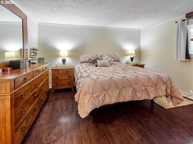 28502 S HIGHWAY 213, Molalla, OR 97038