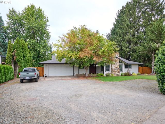 28502 S HIGHWAY 213, Molalla, OR 97038