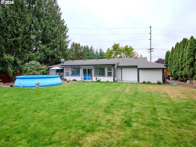 28502 S HIGHWAY 213, Molalla, OR 97038