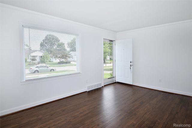 4121 Linwood Avenue, Royal Oak, MI 48073