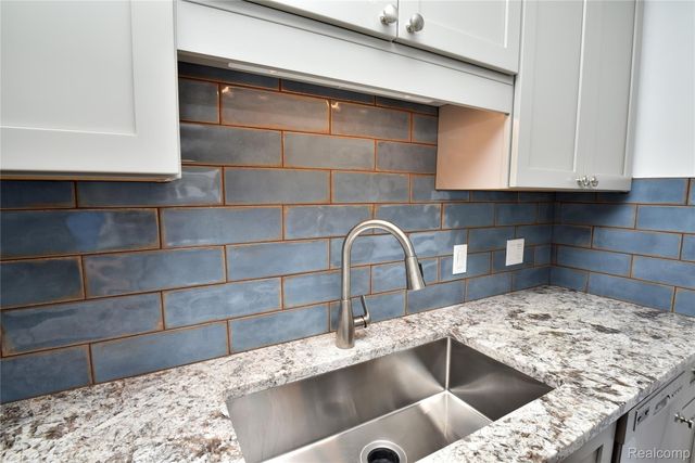 4121 Linwood Avenue, Royal Oak, MI 48073