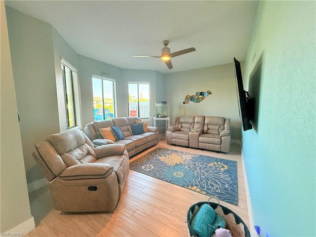 1714 SW 12th LN, Cape Coral, FL 33991