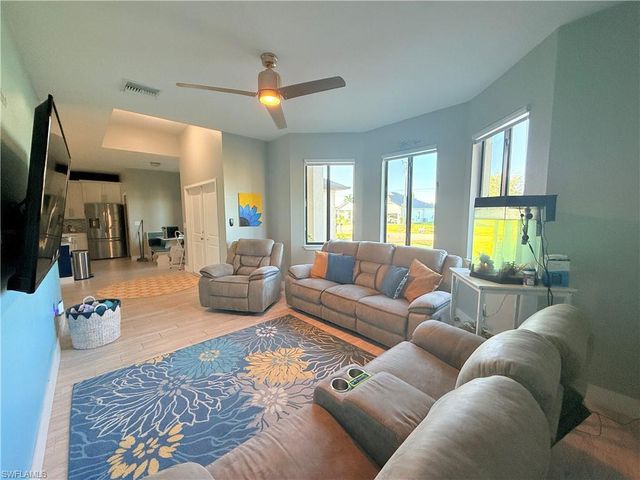 1714 SW 12th LN, Cape Coral, FL 33991