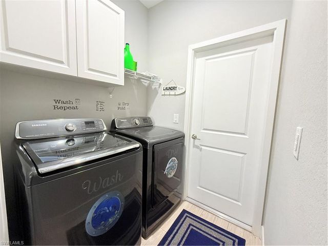 1714 SW 12th LN, Cape Coral, FL 33991