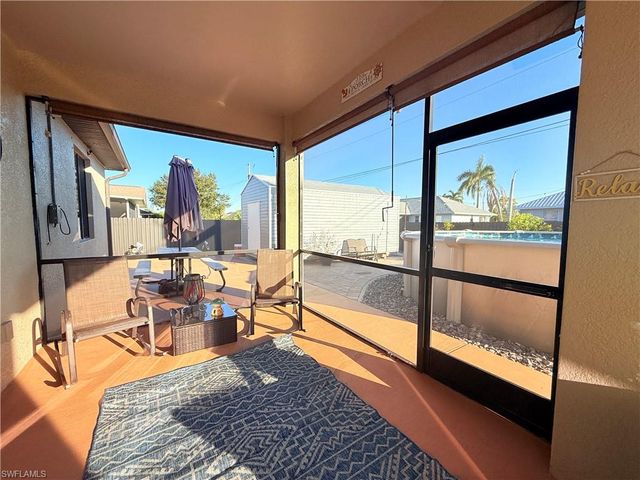 1714 SW 12th LN, Cape Coral, FL 33991