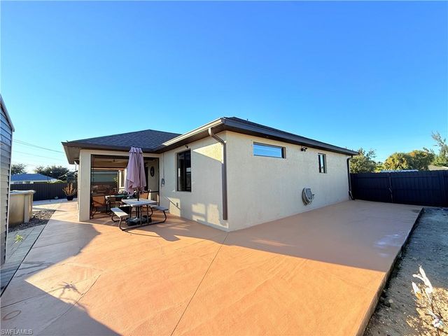 1714 SW 12th LN, Cape Coral, FL 33991