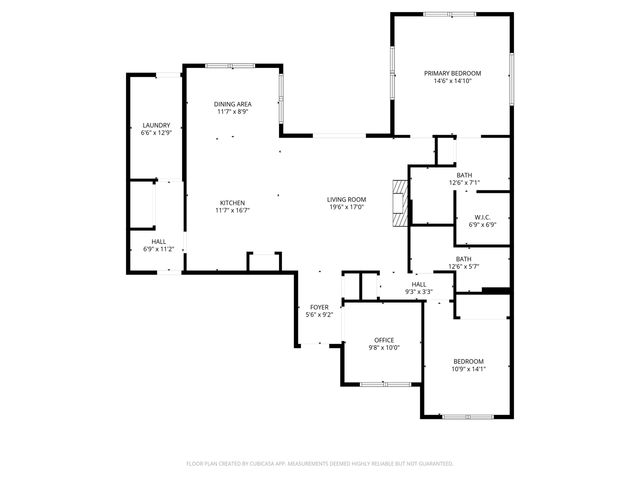 1335 Lynx Ln, Manitowoc, WI 54220