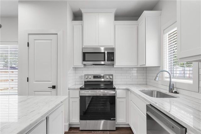 1412 Magnolia Drive, College Station, TX 77840