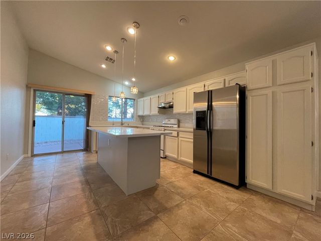1860 Stablegate Avenue, Henderson, NV 89012
