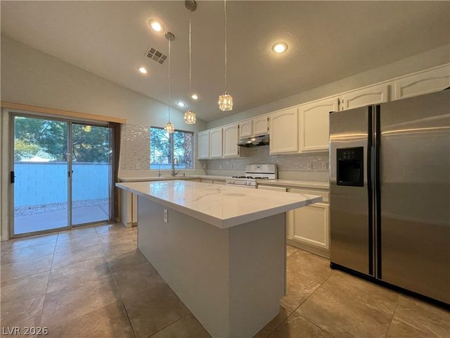 1860 Stablegate Avenue, Henderson, NV 89012