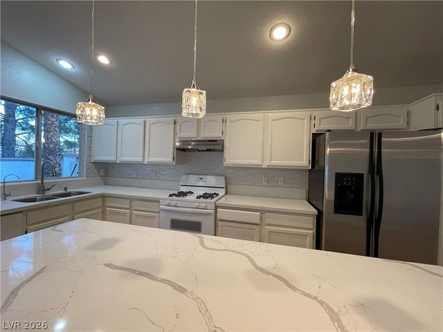 1860 Stablegate Avenue, Henderson, NV 89012