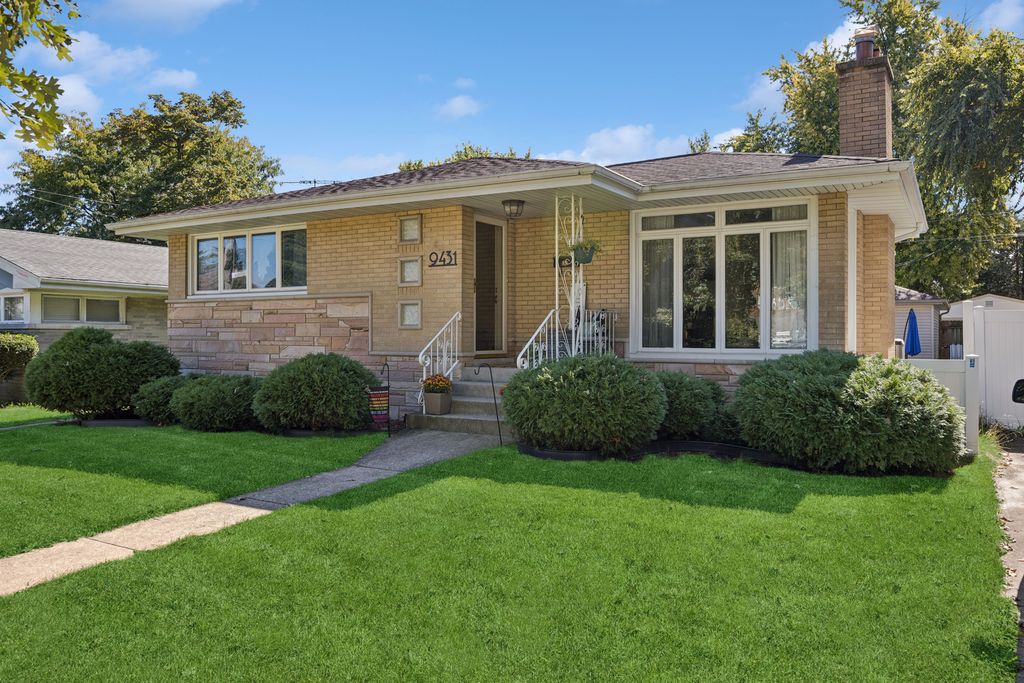 9431 Congress Park Avenue, Brookfield, IL 60513 — exterior