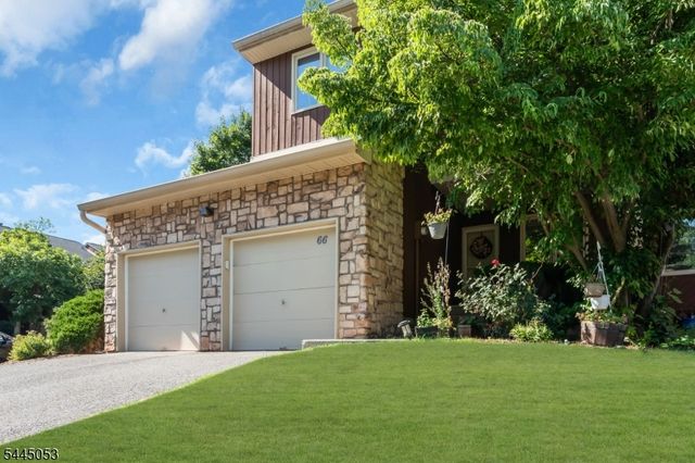 66 Bond St, Bridgewater Twp., NJ 08807