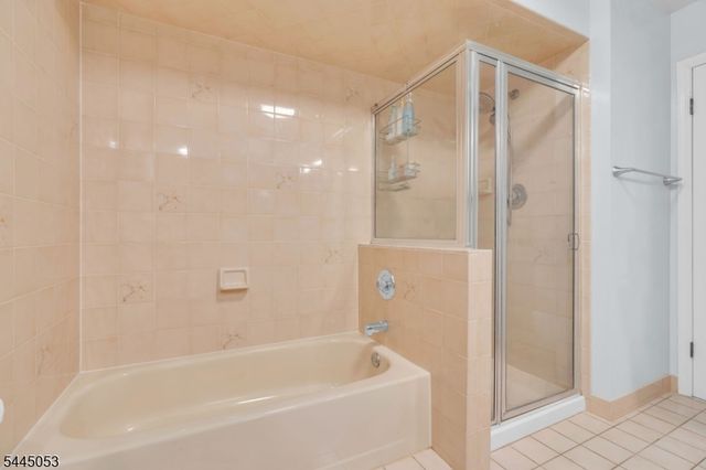 66 Bond St, Bridgewater Twp., NJ 08807
