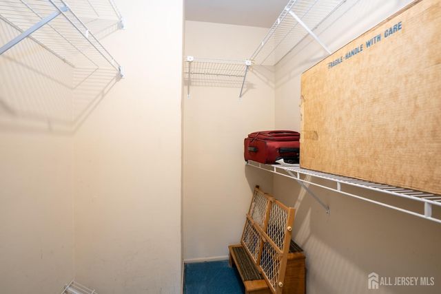 15 Lynn Court, North Brunswick, NJ 08902