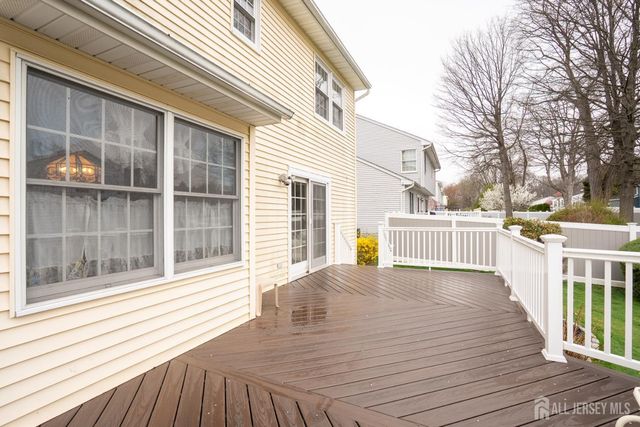 15 Lynn Court, North Brunswick, NJ 08902