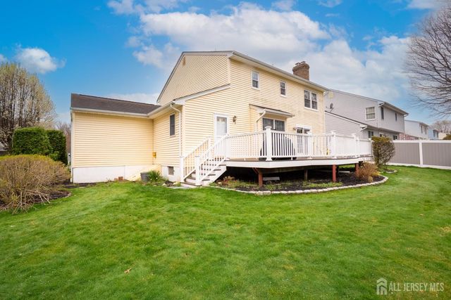 15 Lynn Court, North Brunswick, NJ 08902