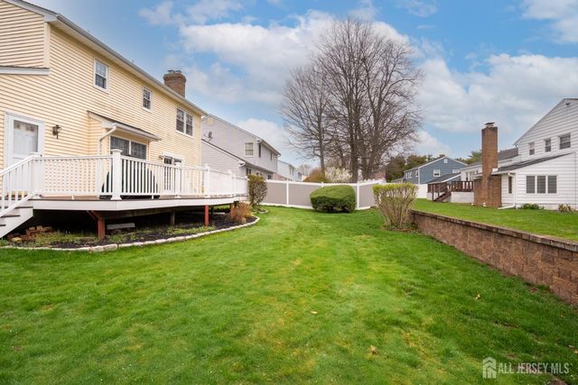 15 Lynn Court, North Brunswick, NJ 08902