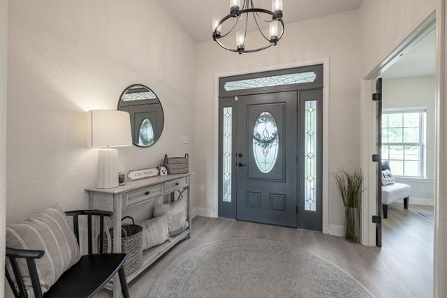 108 Kyle LN, Georgetown, TX 78633