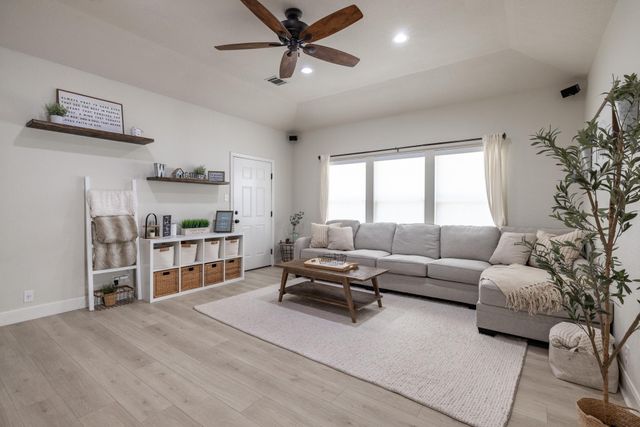 108 Kyle LN, Georgetown, TX 78633