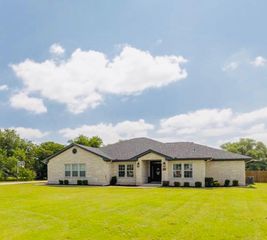 108 Kyle LN, Georgetown, TX 78633