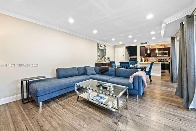 8189 Thames Blvd C, Boca Raton, FL 33433