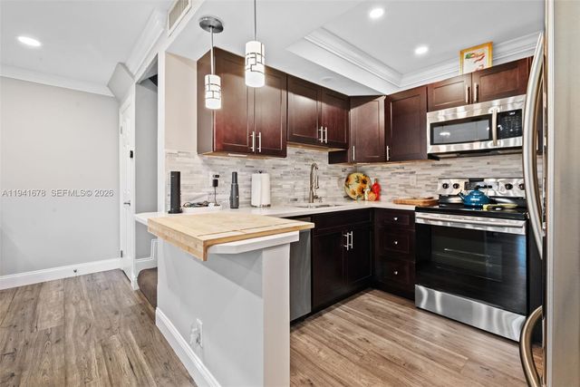 8189 Thames Blvd C, Boca Raton, FL 33433