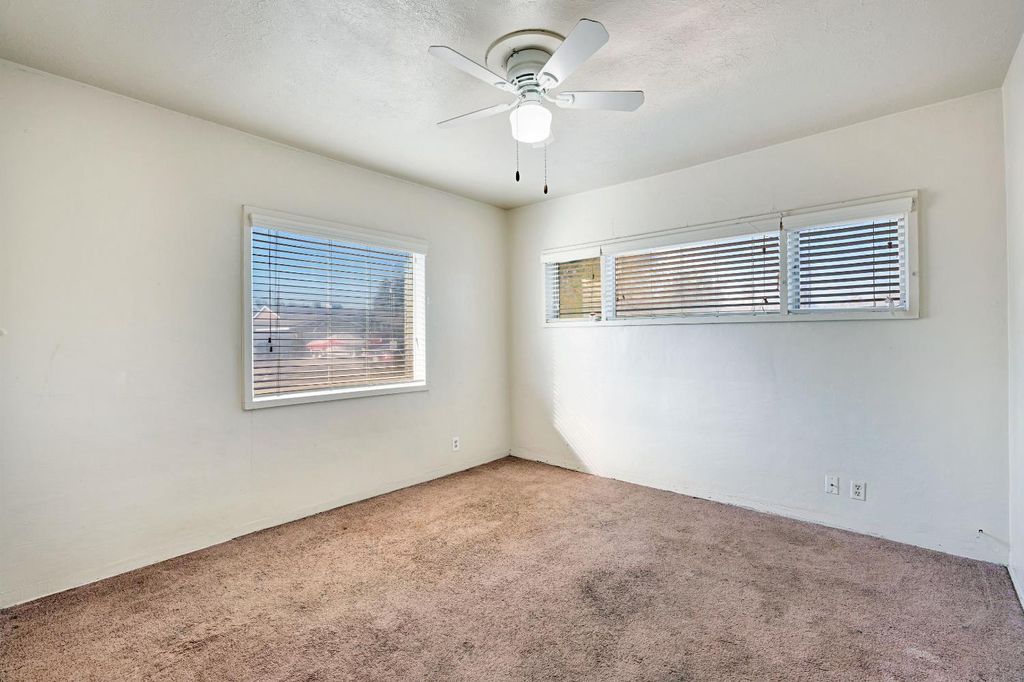 Image 12 of property listing at 4739 E Princeton Avenue, Fresno, CA 93703