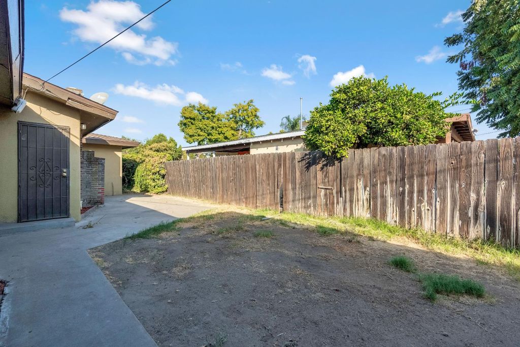 Image 30 of property listing at 4739 E Princeton Avenue, Fresno, CA 93703