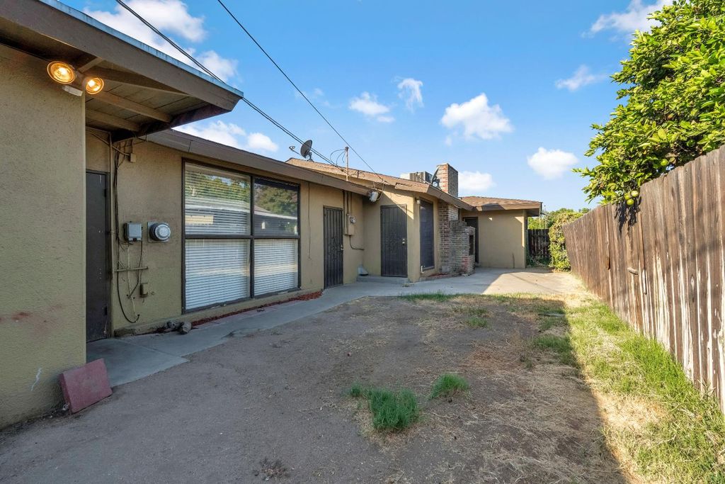 Image 31 of property listing at 4739 E Princeton Avenue, Fresno, CA 93703