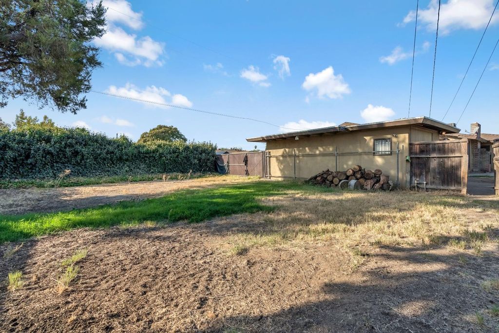 Image 33 of property listing at 4739 E Princeton Avenue, Fresno, CA 93703