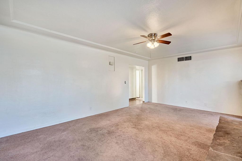 Image 9 of property listing at 4739 E Princeton Avenue, Fresno, CA 93703
