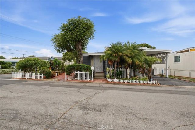 14352 Beach 73, Westminster, CA 92683