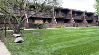 1607 Kenneth Circle 1607, Elgin, IL 60120