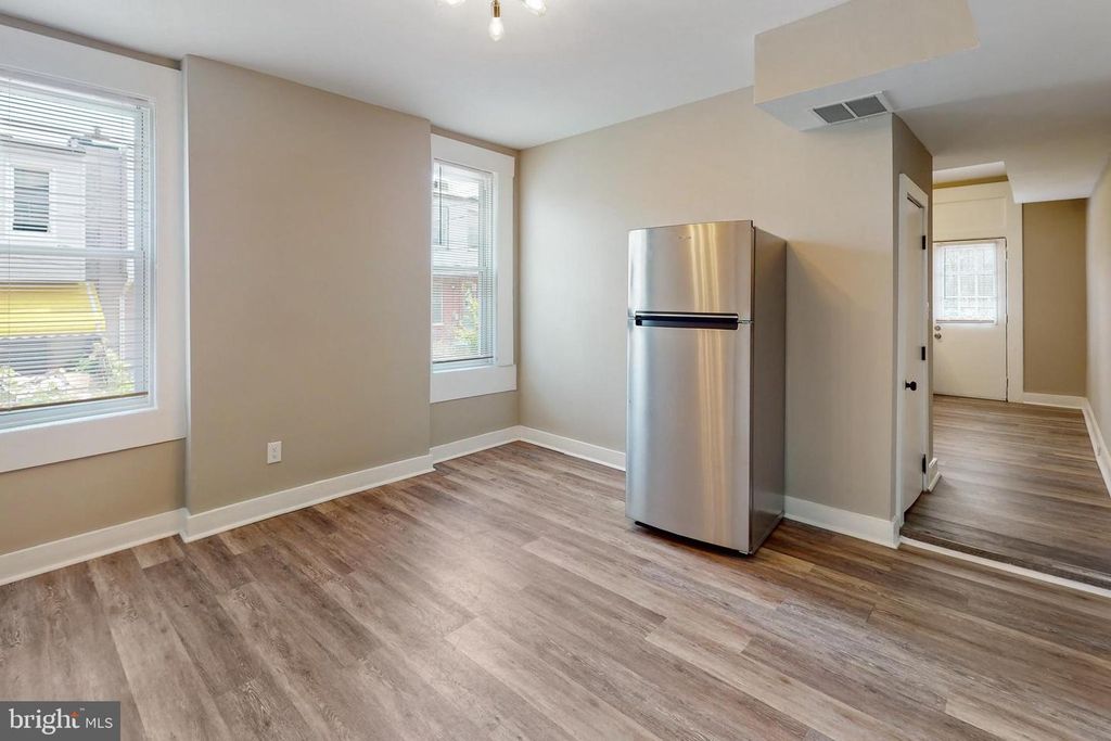 Image 5 of property listing at 2201 PRESBURY ST, Baltimore, MD 21216