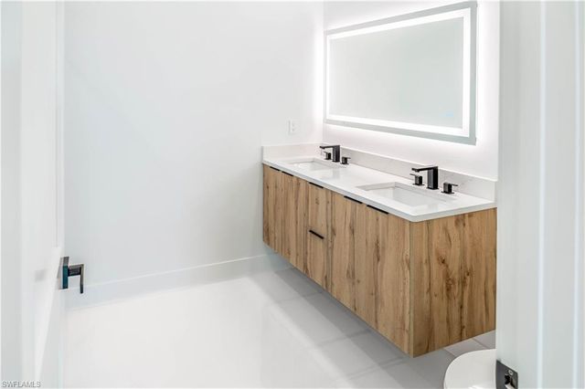 1115 Wagner AVE, Lehigh Acres, FL 33972